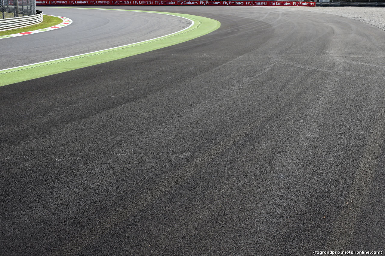GP ITALIA, 04.09.2014- New run off at the parabolica exit