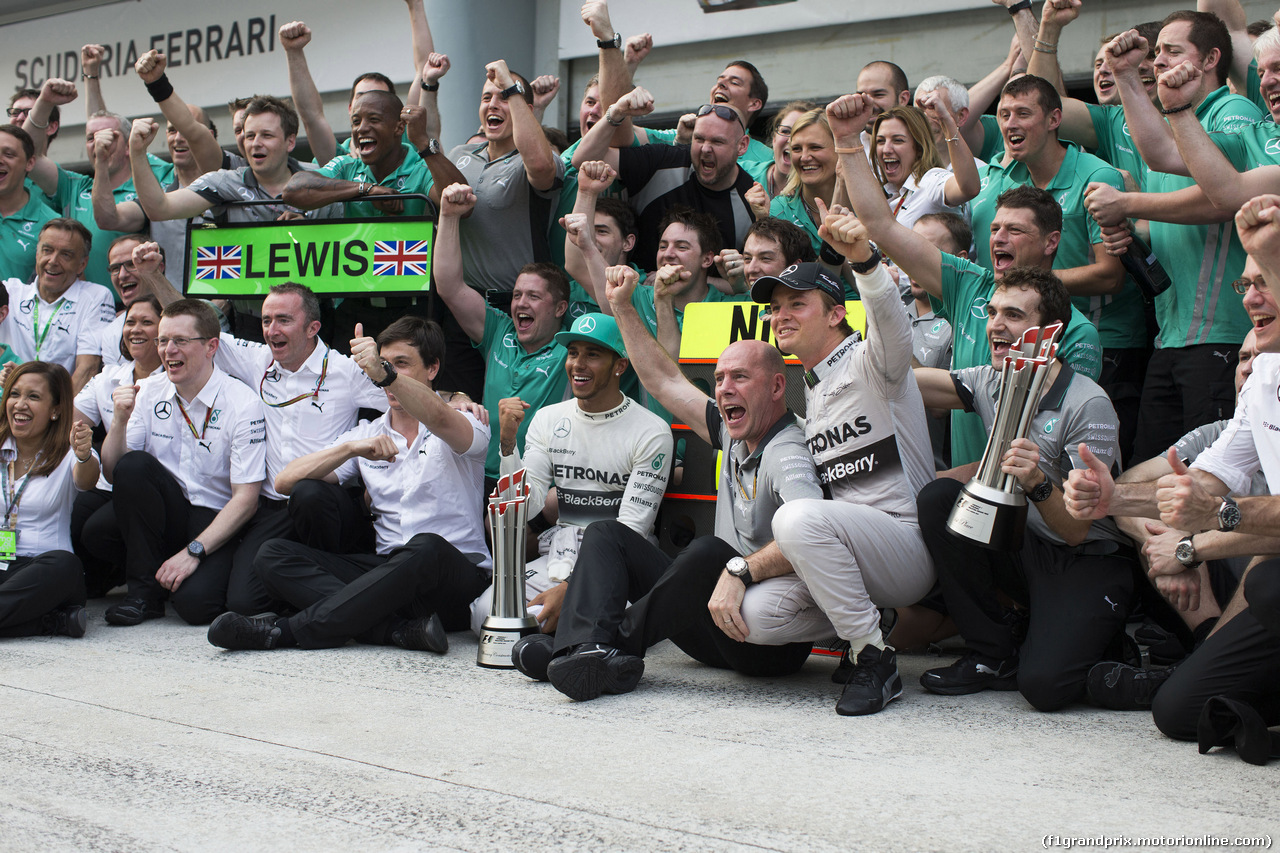GP MALESIA, 30.03.2014 - Gara, Festeggiamenti, Lewis Hamilton (GBR) Mercedes AMG F1 W05 vincitore e secondo Nico Rosberg (GER) Mercedes AMG F1 W05
