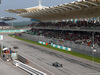 GP DE MALASIA, 30.03.2014 - Carrera, Nico Rosberg (GER) Mercedes AMG F1 W05 por delante de Daniel Ricciardo (AUS) Red Bull Racing RB10