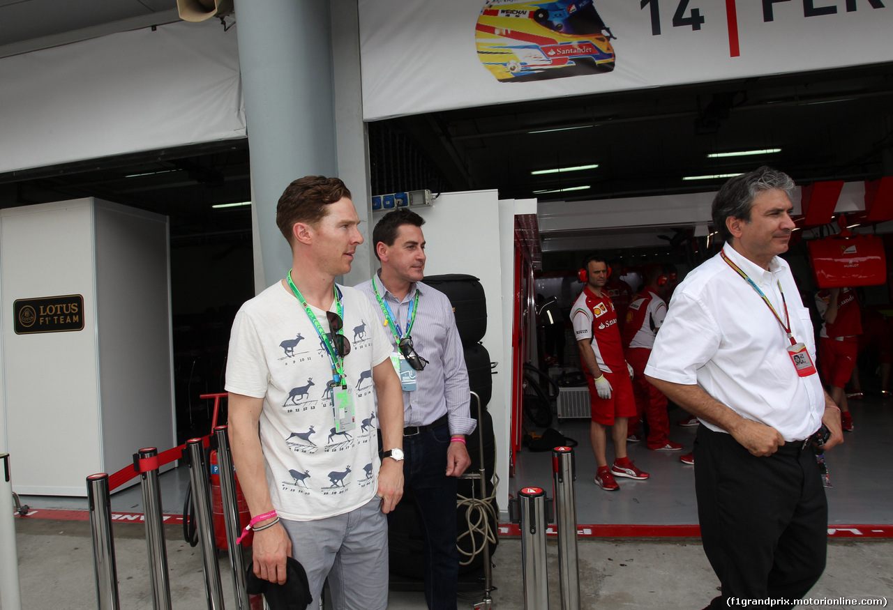 GP MALESIA, 29.03.2014- Prove Libere 3, Benedict Cumberbatch, Movie star e Pasquale Lattuneddu (ITA), FOM