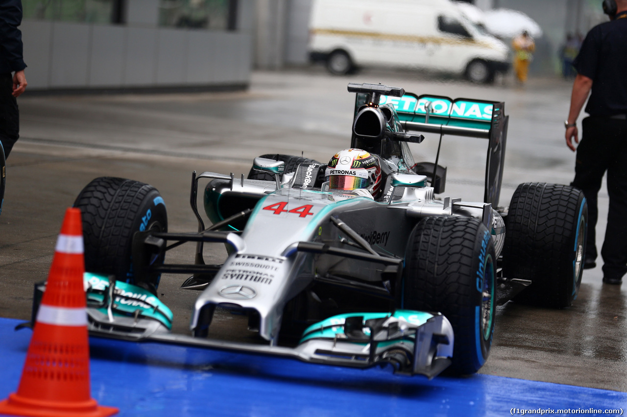 GP MALESIA, 29.03.2014- Qualifiche, Lewis Hamilton (GBR) Mercedes AMG F1 W05 pole position