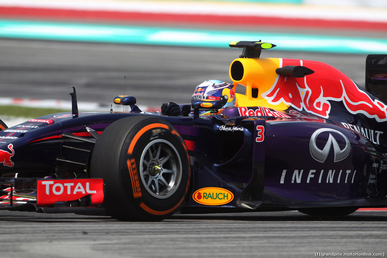 GP MALESIA, 28.03.2014- Prove Libere 1, Daniel Ricciardo (AUS) Red Bull Racing RB10