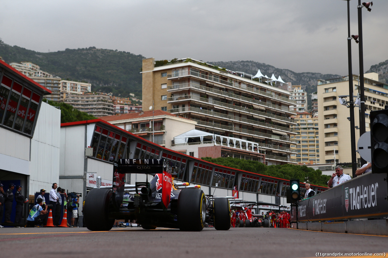 GP MONACO, 22.05.2014- Prove Libere 1, Daniel Ricciardo (AUS) Red Bull Racing RB10