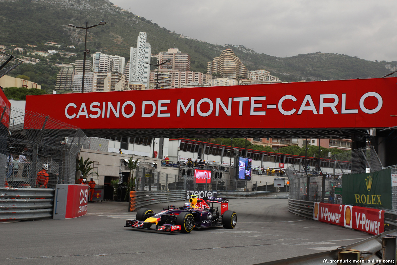 GP MONACO, 22.05.2014- Prove Libere 1, Daniel Ricciardo (AUS) Red Bull Racing RB10