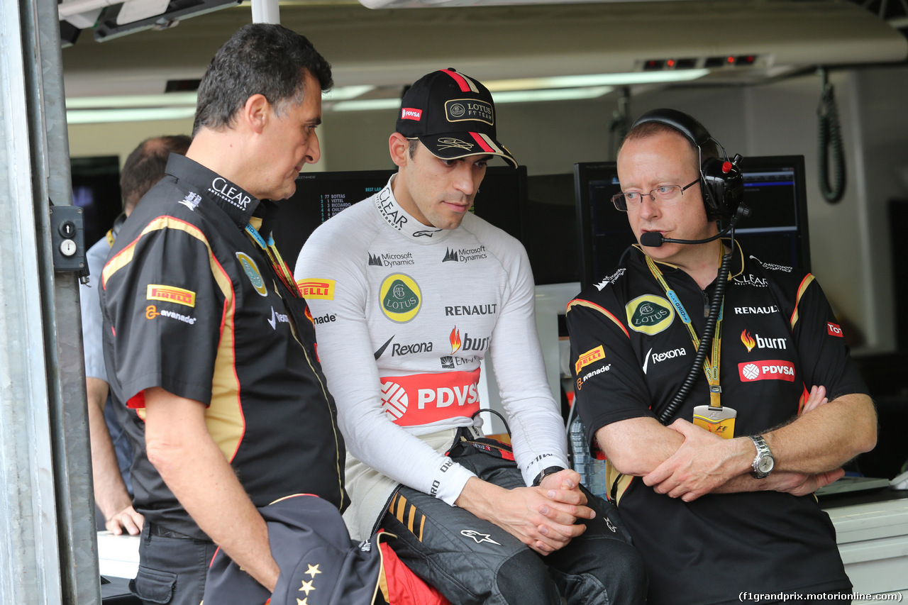 GP MONACO, 22.05.2014- Prove Libere 2, Federico Gastaldi (ARG) Lotus F1 Team Deputy Team Principal e Pastor Maldonado (VEN) Lotus F1 Team E22 with