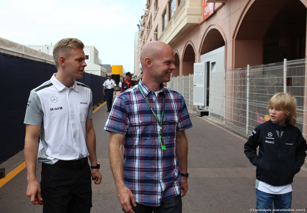 GP MONACO, 23.05.2014- Kevin Magnussen (DEN) McLaren Mercedes MP4-29 e his father Jan Magnussen