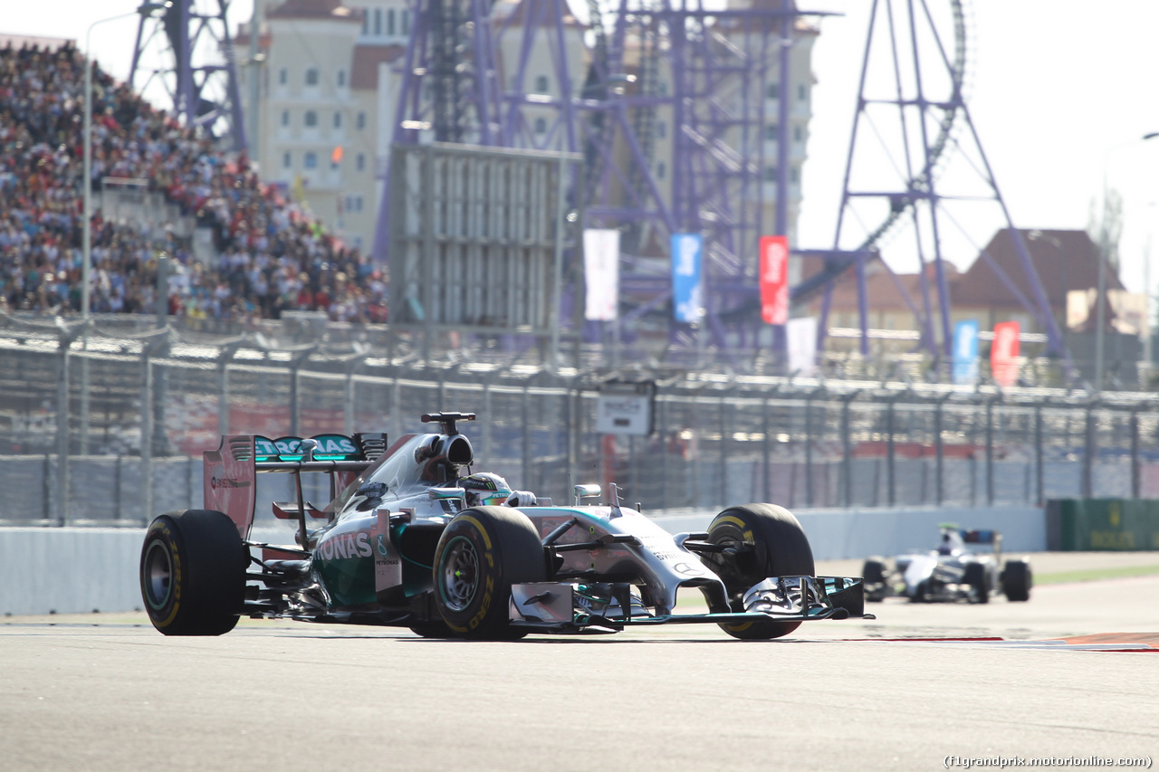 GP RUSSIA, 12.10.2014- Gara, Lewis Hamilton (GBR) Mercedes AMG F1 W05