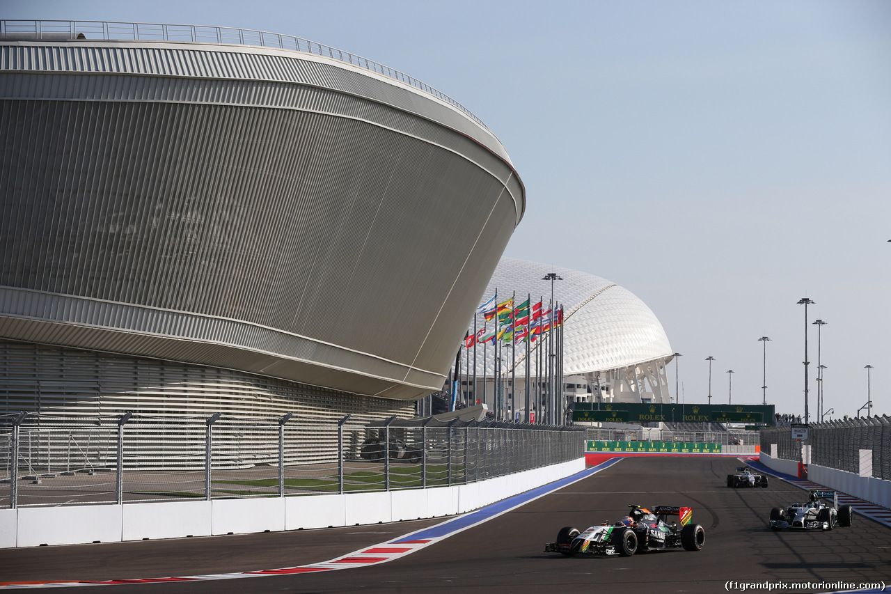GP RUSSIA, 12.10.2014- Gara, Sergio Perez (MEX) Sahara Force India F1 Team VJM07