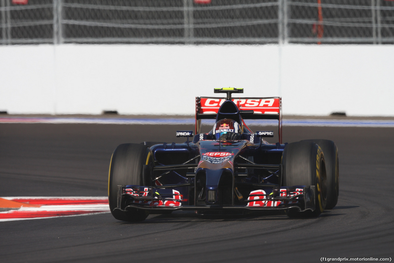 GP RUSSIA, 12.10.2014- Gara, Daniil Kvyat (RUS) Scuderia Toro Rosso STR9