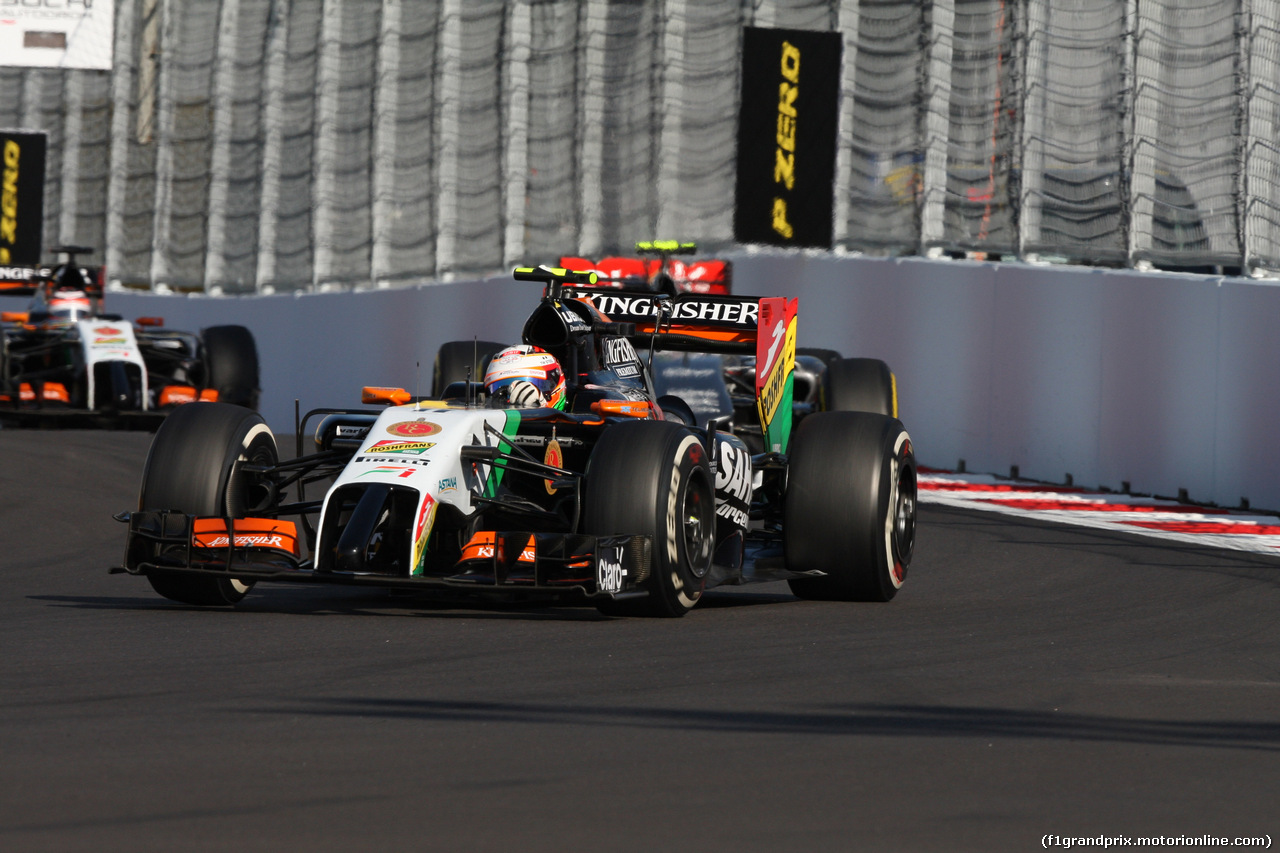 GP RUSSIA, 12.10.2014- Gara, Sergio Perez (MEX) Sahara Force India F1 Team VJM07