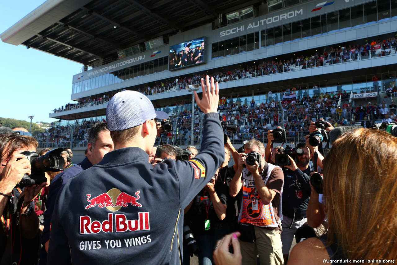 GP RUSSIA, 12.10.2014-  Daniil Kvyat (RUS) Scuderia Toro Rosso STR9