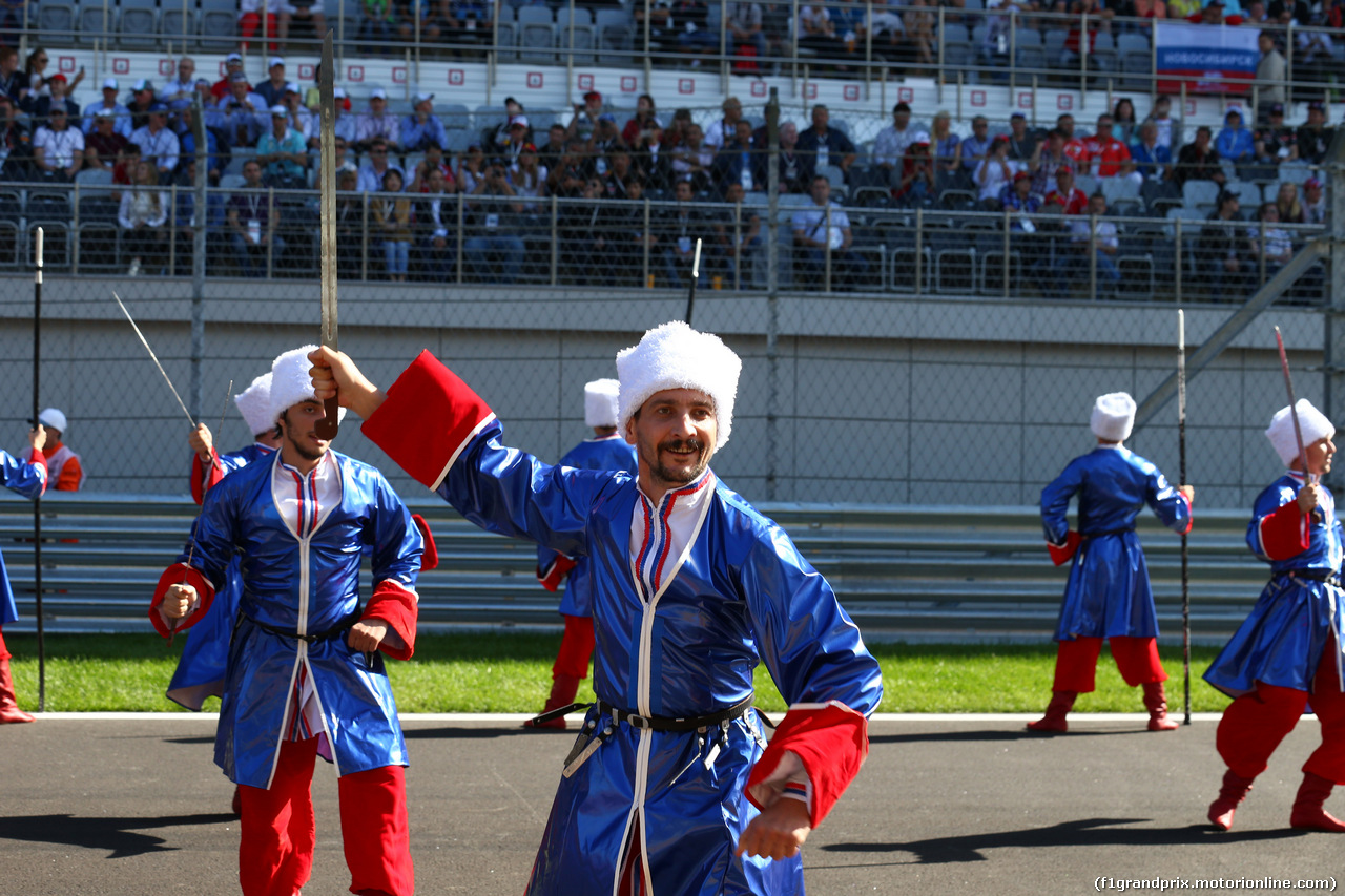 GP RUSSIA, 12.10.2014- The show before the race