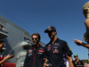 GP RUSSIA, 12.10.2014- Gara, Daniel Ricciardo (AUS) Infiniti Red Bull Racing RB10 e Jean-Eric Vergne (FRA) Scuderia Toro Rosso STR9