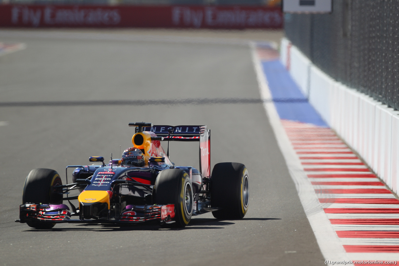 GP RUSSIA, 11.10.2014- Prove Libere 3, Sebastian Vettel (GER) Infiniti Red Bull Racing RB10
