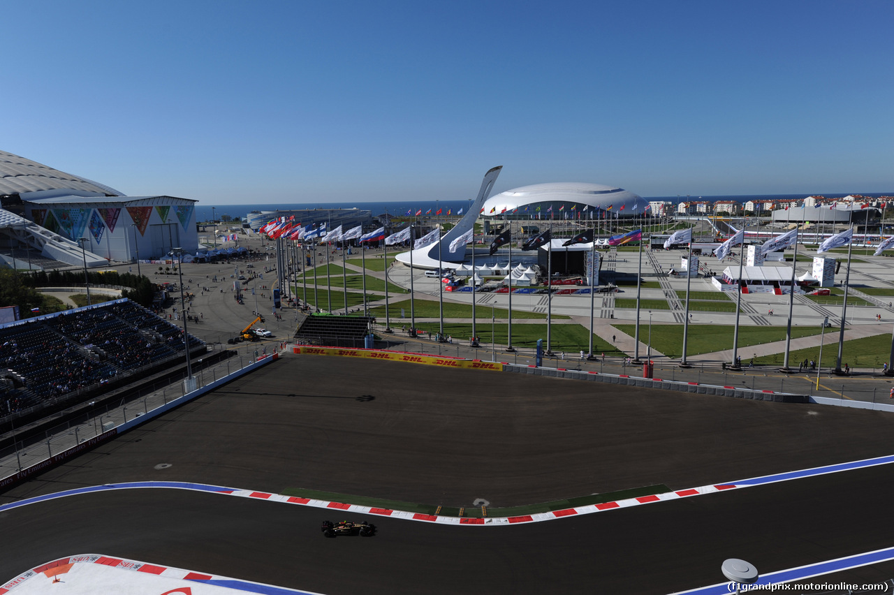 GP RUSSIA, 11.10.2014- Prove Libere 3, Pastor Maldonado (VEN) Lotus F1 Team, E22