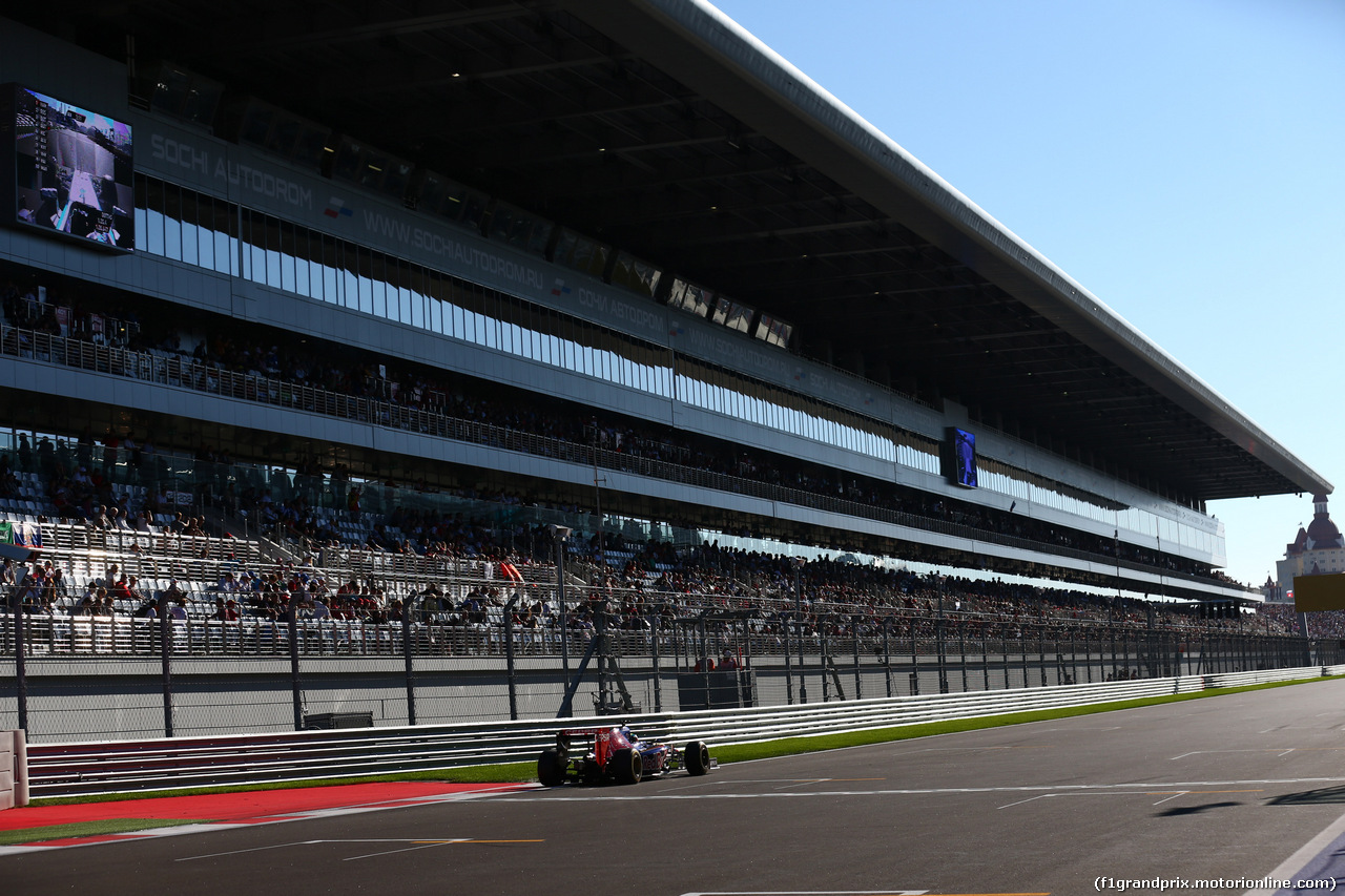 GP RUSSIA, 11.10.2014- Qualifiche, Jean-Eric Vergne (FRA) Scuderia Toro Rosso STR9