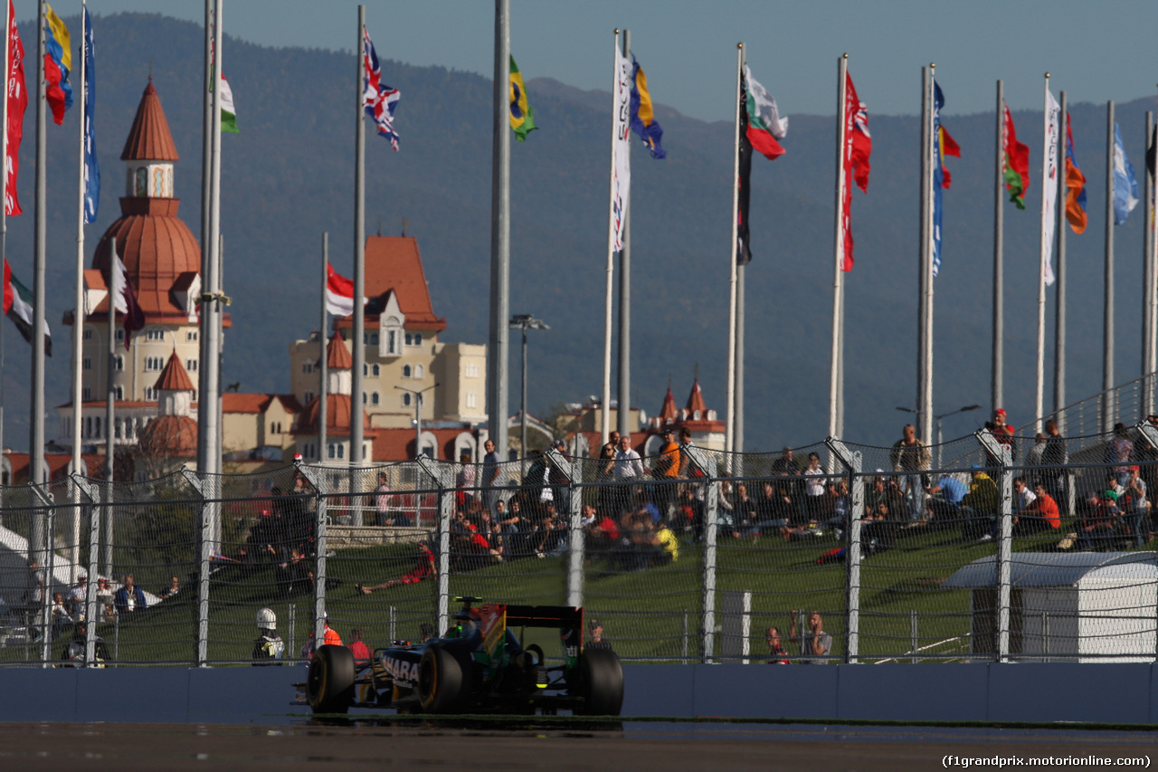 GP RUSSIA, 11.10.2014- Qualifiche, Sergio Perez (MEX) Sahara Force India F1 Team VJM07