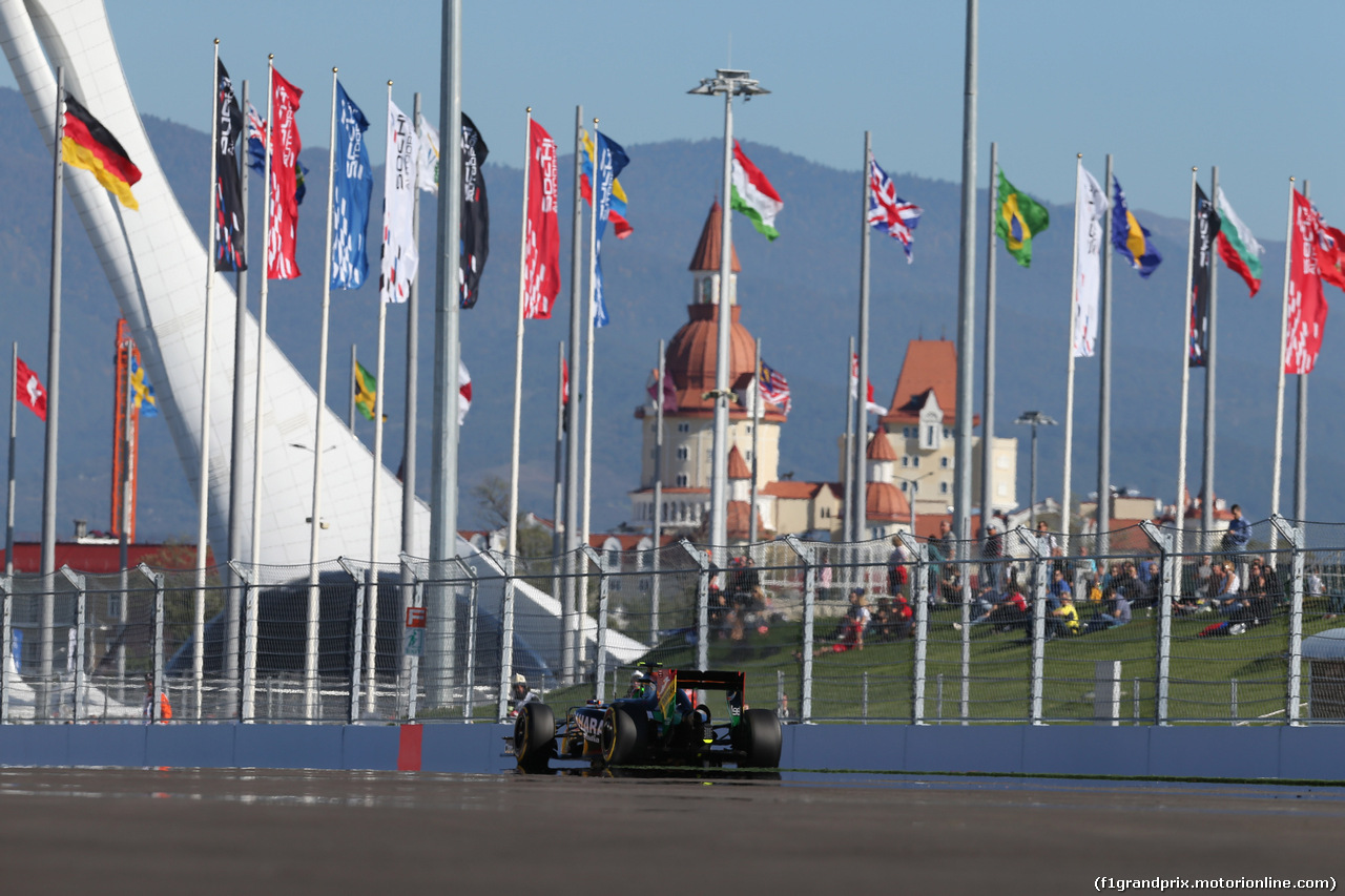 GP RUSSIA, 11.10.2014- Qualifiche, Sergio Perez (MEX) Sahara Force India F1 Team VJM07