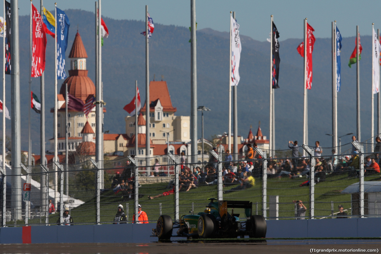 GP RUSSIA, 11.10.2014- Qualifiche, Kamui Kobayashi (JPN) Caterham F1 Team CT05