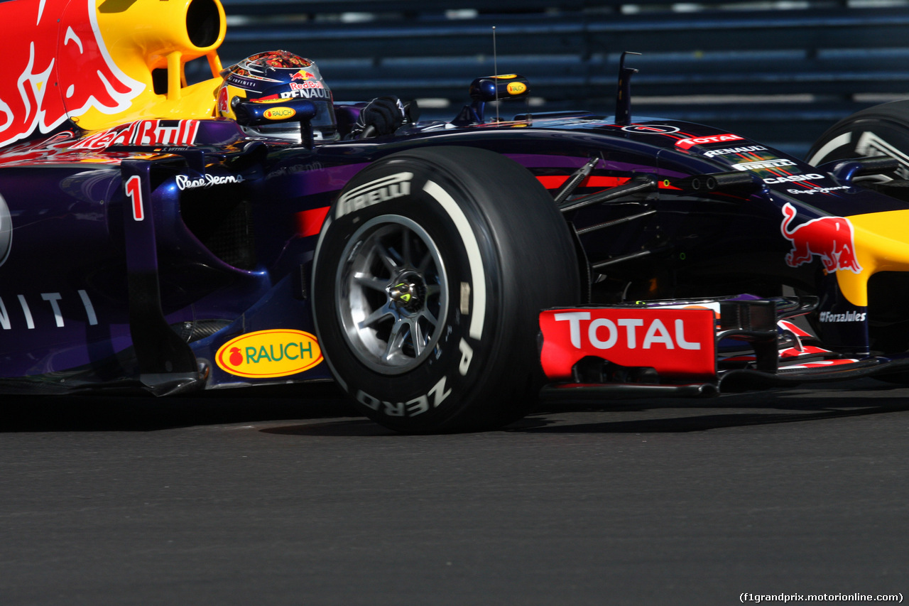 GP RUSSIA, 11.10.2014- Prove Libere 3, Sebastian Vettel (GER) Infiniti Red Bull Racing RB10