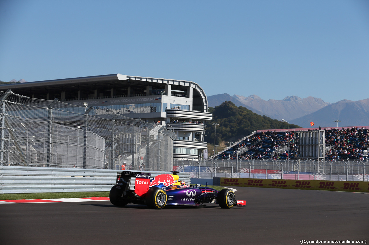 GP RUSSIA, 11.10.2014- Prove Libere 3, Sebastian Vettel (GER) Infiniti Red Bull Racing RB10