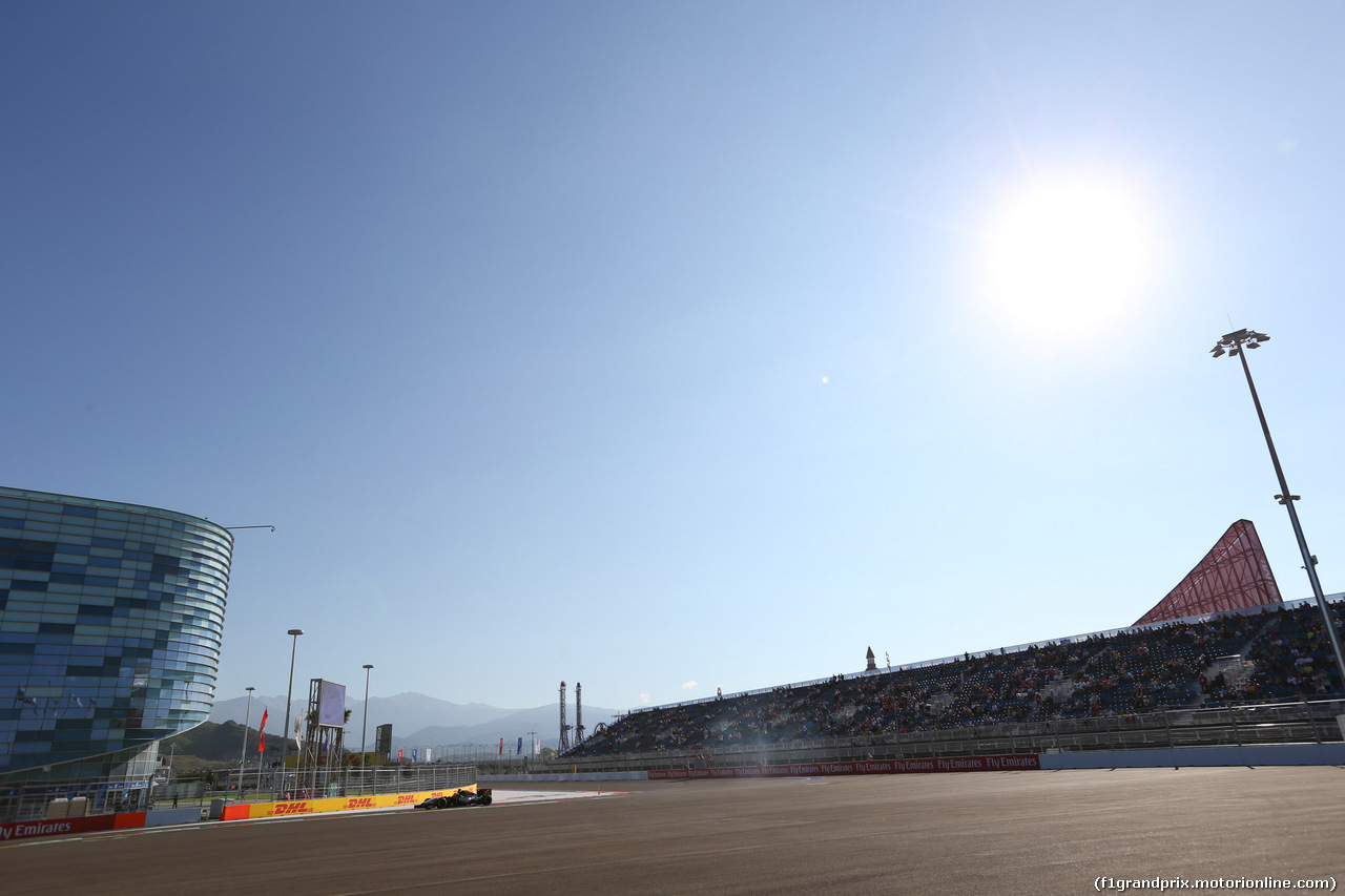 GP RUSSIA, 10.10.2015- Prove Libere 1, Sergio Perez (MEX) Sahara Force India F1 Team VJM07