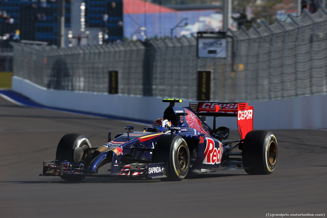 GP RUSSIA, 10.10.2015- Prove Libere 1, Daniil Kvyat (RUS) Scuderia Toro Rosso STR9