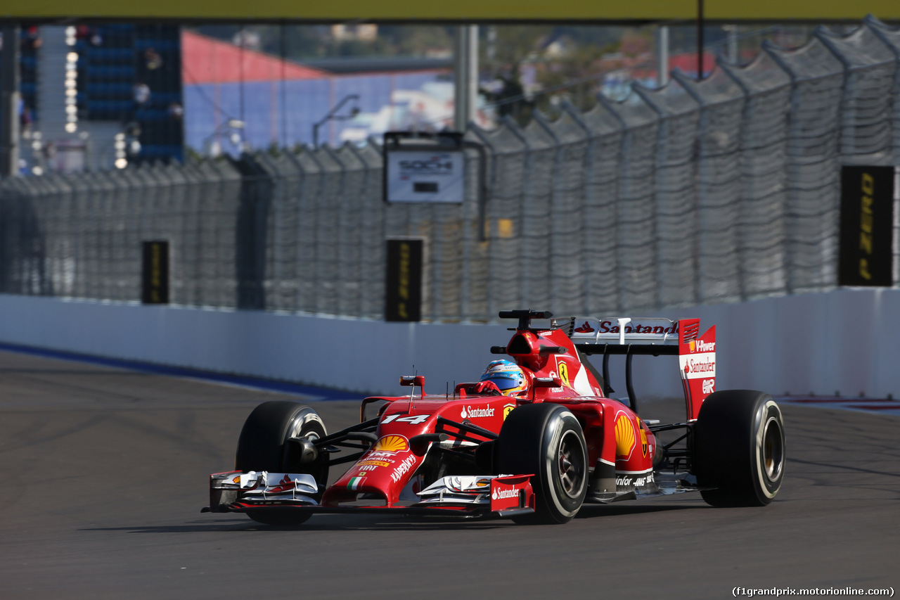 GP RUSSIA, 10.10.2015- Prove Libere 1, Fernando Alonso (ESP) Ferrari F14T