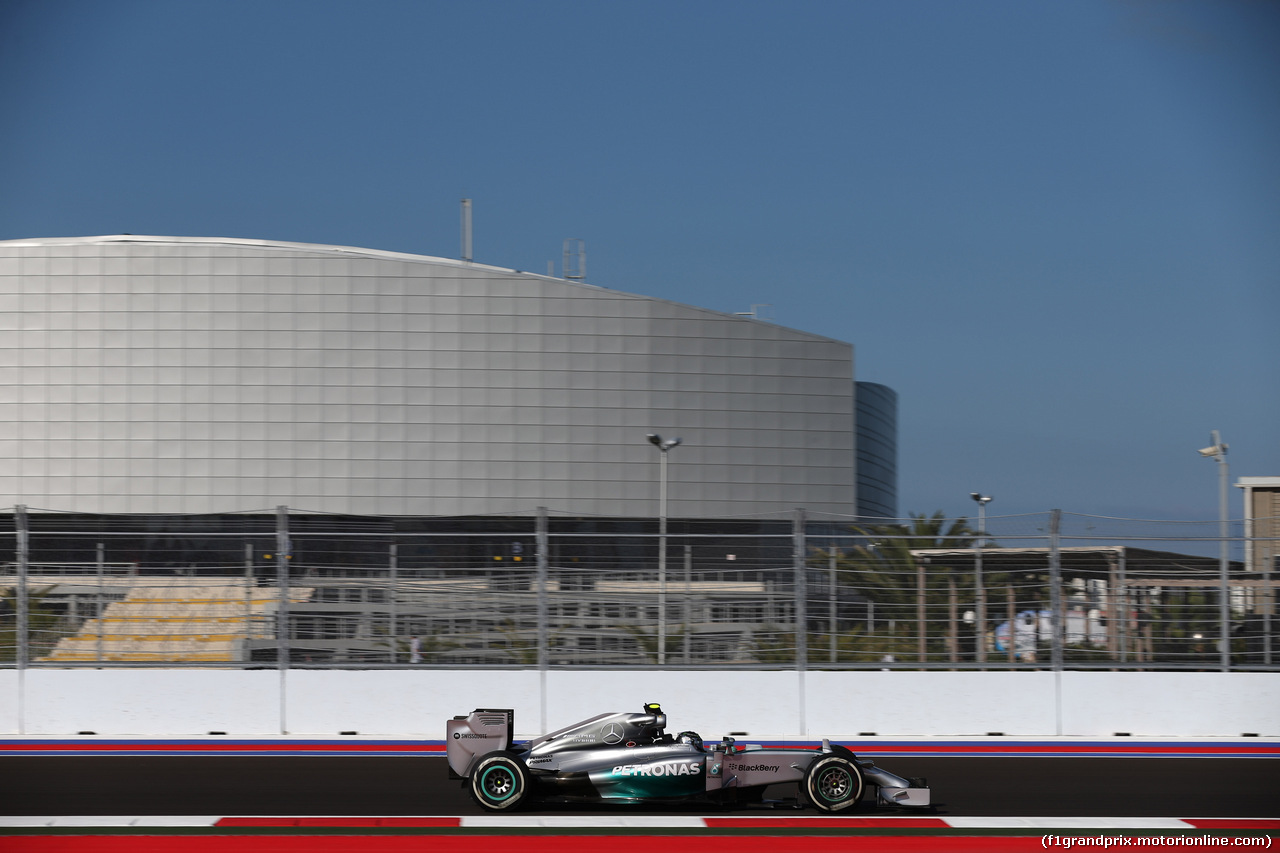 GP RUSSIA, 10.10.2015- Prove Libere 1, Nico Rosberg (GER) Mercedes AMG F1 W05