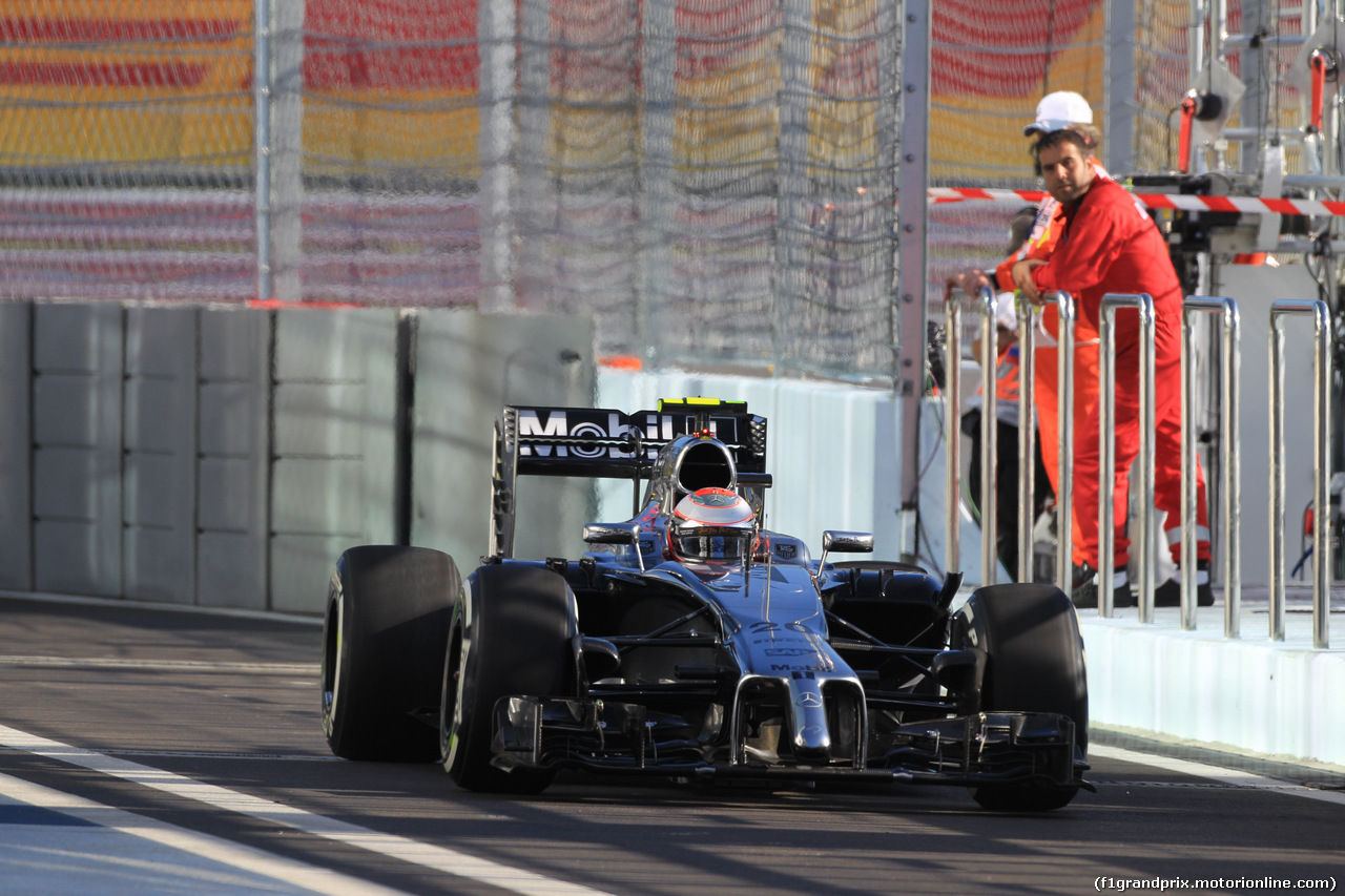 GP RUSSIA, 10.10.2015- Prove Libere 1, Kevin Magnussen (DEN) McLaren Mercedes MP4-29