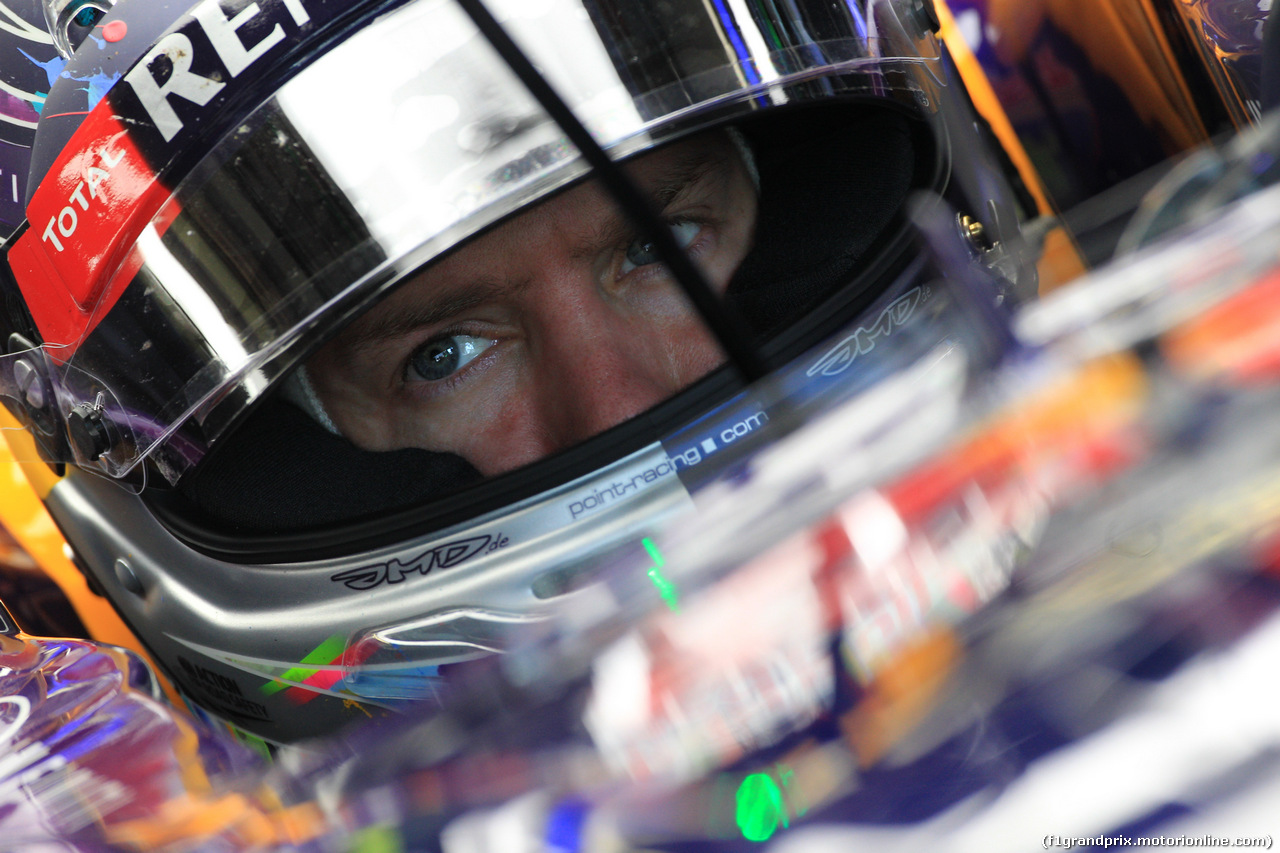 GP RUSSIA, 10.10.2015- Prove Libere 1, Sebastian Vettel (GER) Infiniti Red Bull Racing RB10