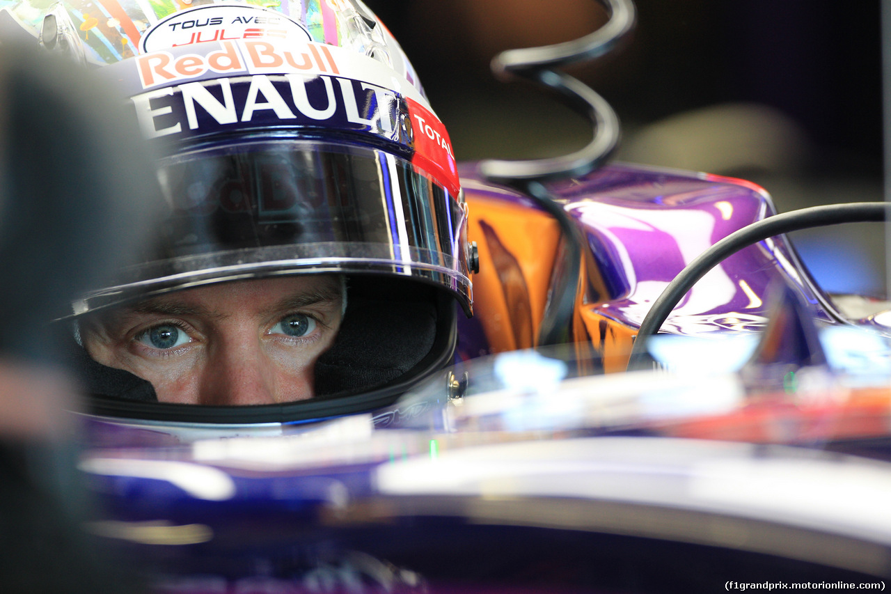 GP RUSSIA, 10.10.2015- Prove Libere 1, Sebastian Vettel (GER) Infiniti Red Bull Racing RB10