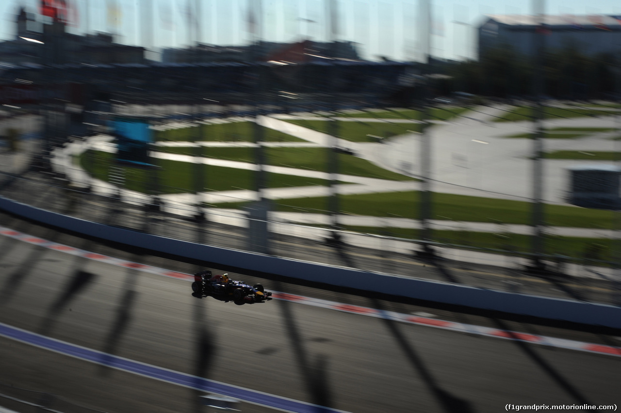 GP RUSSIA, 10.10.2015- Prove Libere 1, Daniel Ricciardo (AUS) Infiniti Red Bull Racing RB10