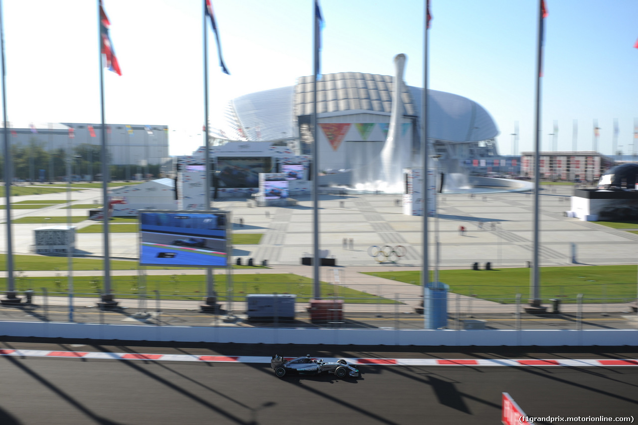 GP RUSSIA, 10.10.2015- Prove Libere 1, Lewis Hamilton (GBR) Mercedes AMG F1 W05