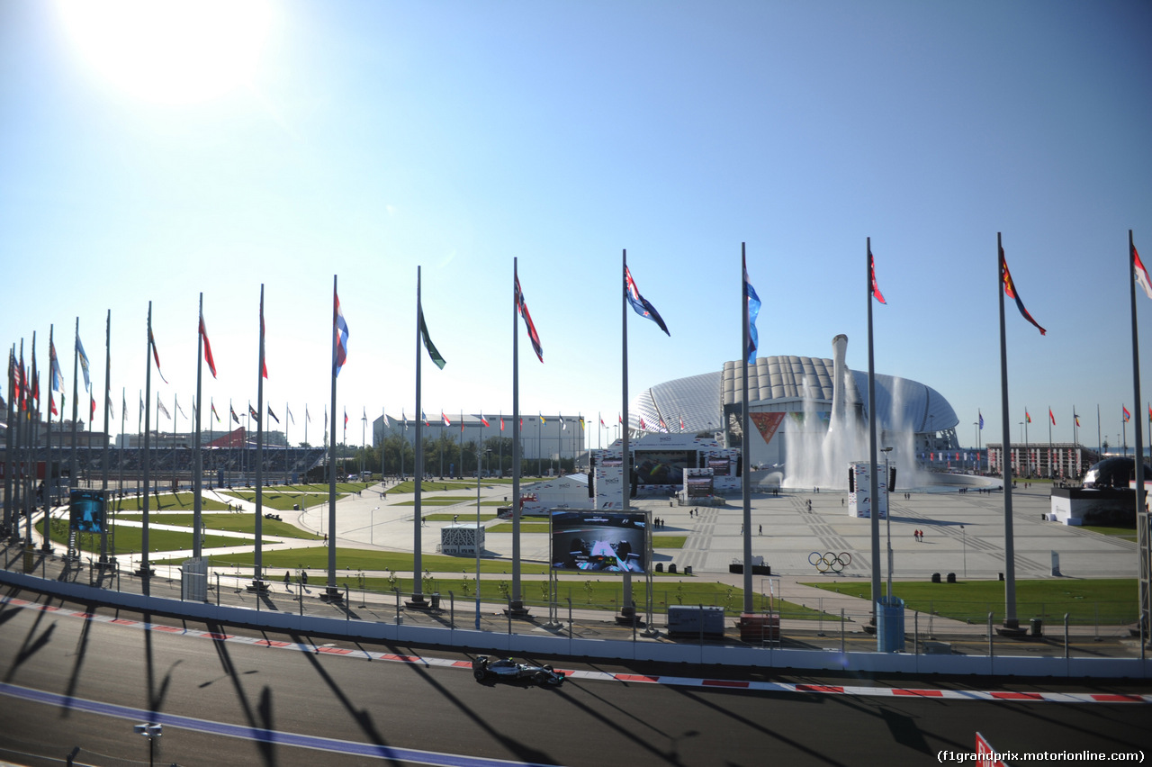 GP RUSSIA, 10.10.2015- Prove Libere 1, Nico Rosberg (GER) Mercedes AMG F1 W05