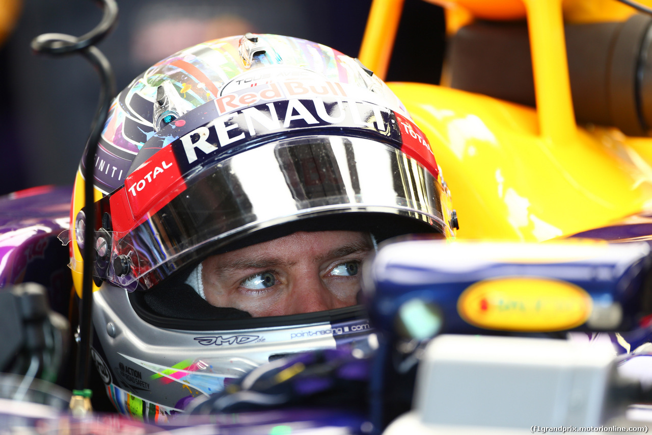 GP RUSSIA, 10.10.2015- Prove Libere 1, Sebastian Vettel (GER) Infiniti Red Bull Racing RB10