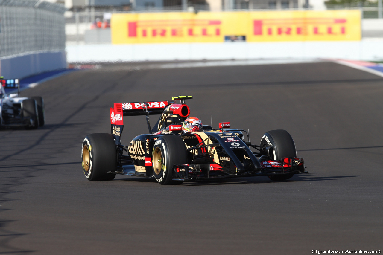GP RUSSIA, 10.10.2015- Prove Libere 1, Pastor Maldonado (VEN) Lotus F1 Team, E22