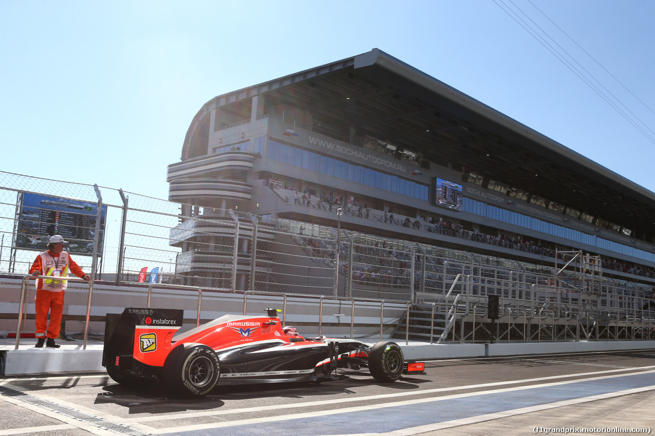 GP RUSSIA, 10.10.2015- Prove Libere 1, Lewis Hamilton (GBR) Mercedes AMG F1 W05