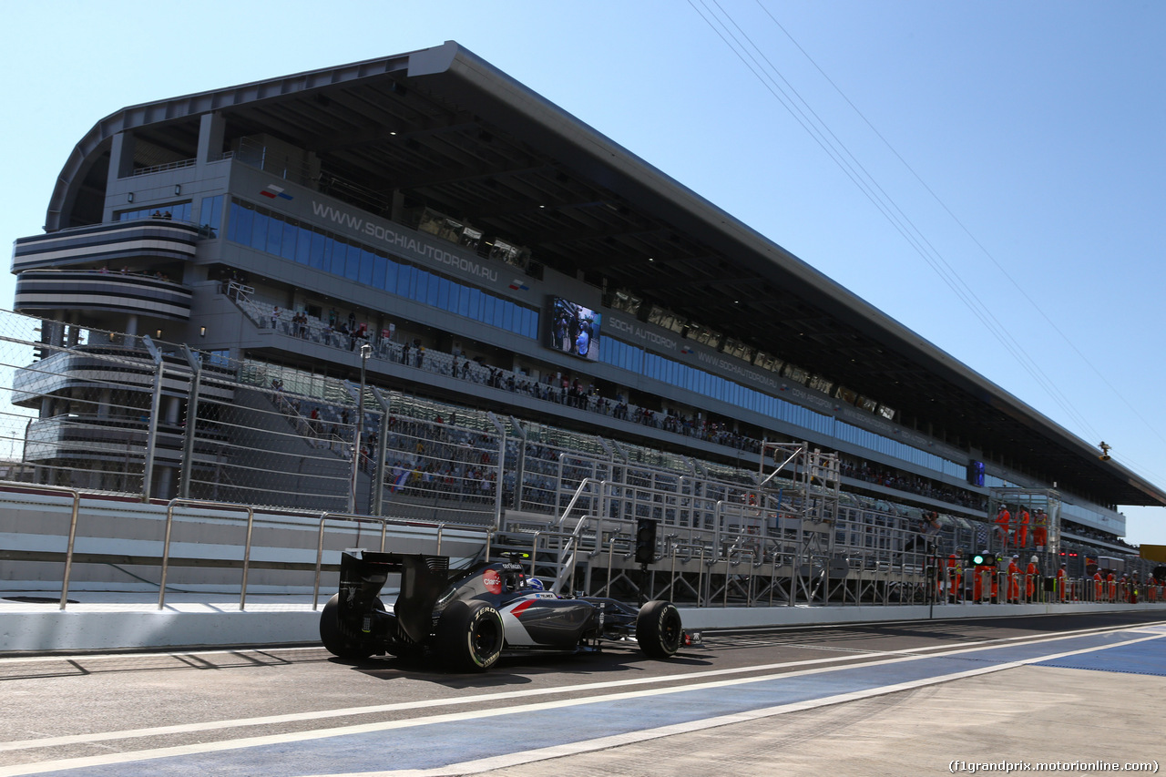 GP RUSSIA, 10.10.2015- Prove Libere 1, 37