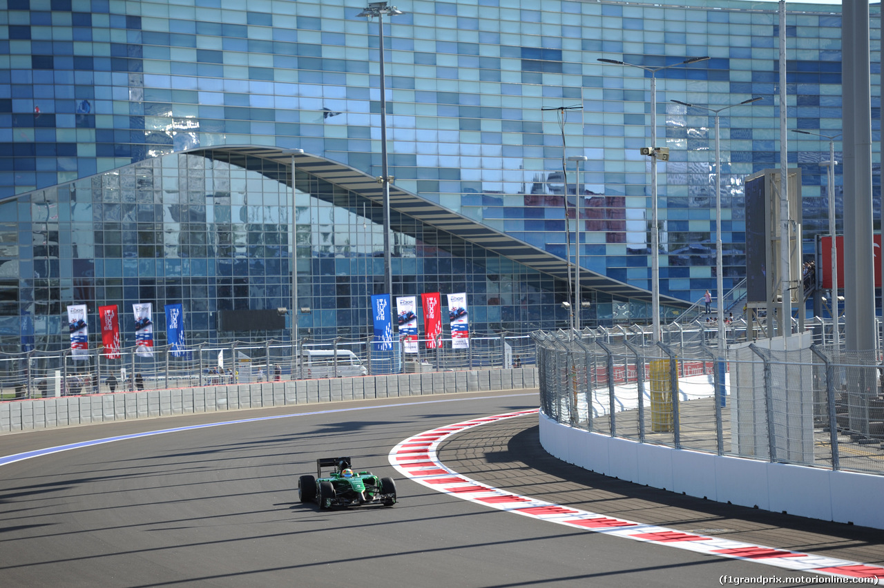 GP RUSSIA, 10.10.2015- Prove Libere 1, Roberto Merhi (ESP) Caterham F1 Team Test Driver