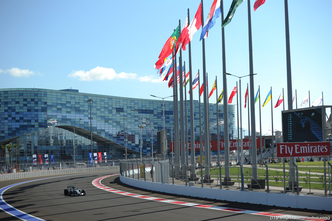GP RUSSIA, 10.10.2015- Prove Libere 1, Nico Rosberg (GER) Mercedes AMG F1 W05