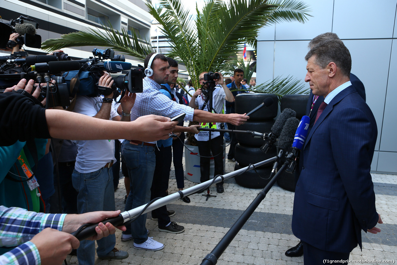 GP RUSSIA, 10.10.2015- Prove Libere 1, Dmitry Kozak (RUS) Russian Deputy Prime Minister