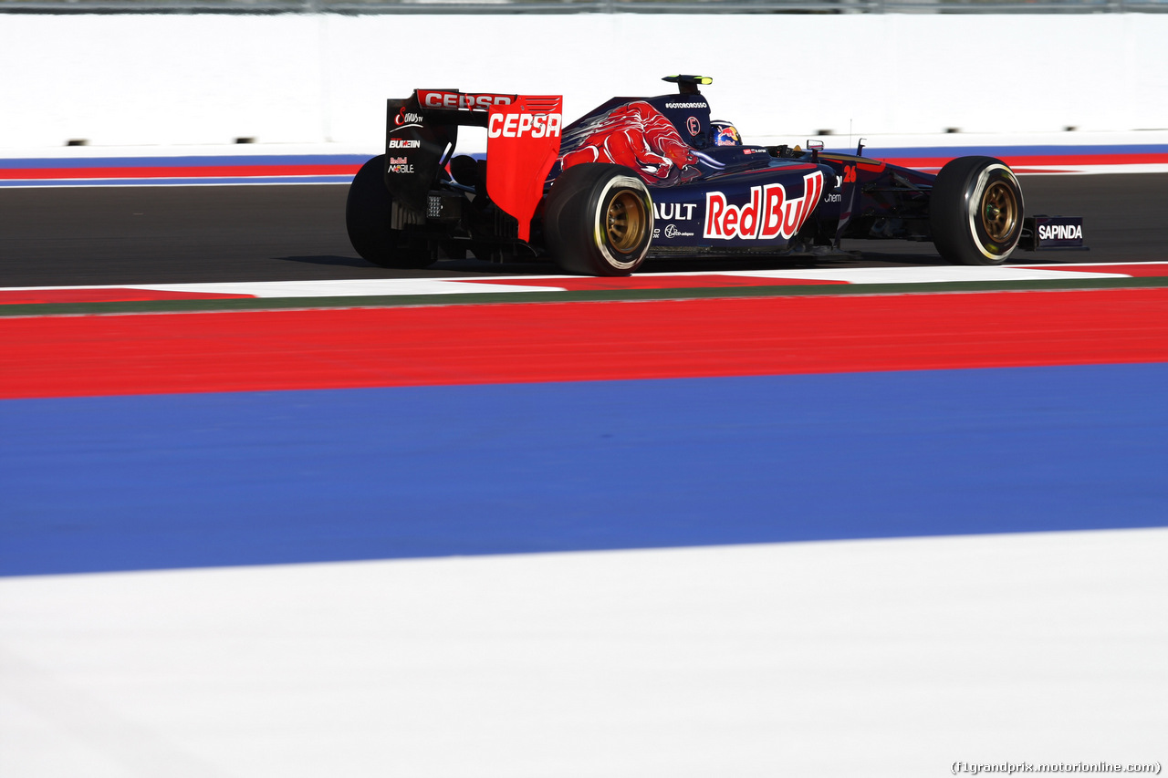 GP RUSSIA, 10.10.2015- Prove Libere 1, Daniil Kvyat (RUS) Scuderia Toro Rosso STR9