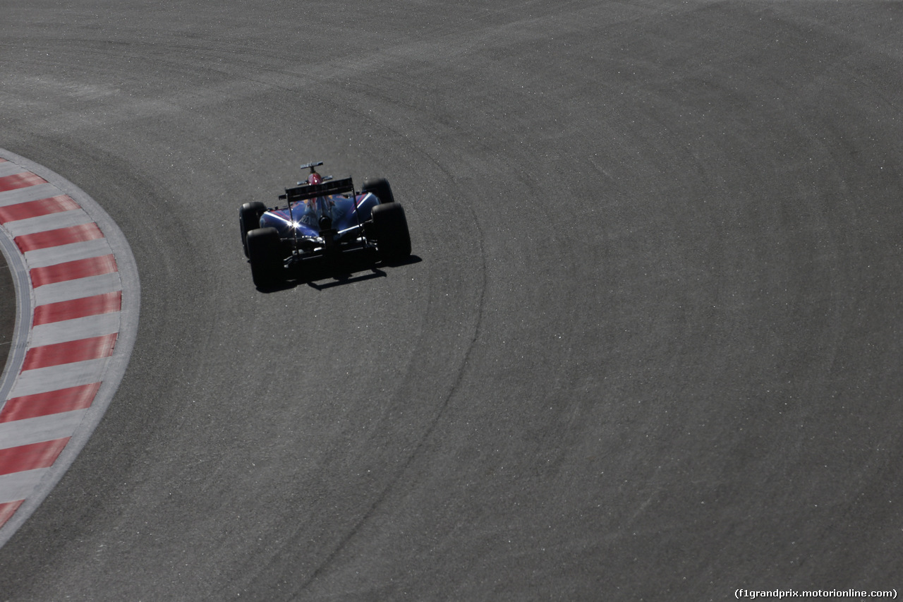 GP RUSSIA, 10.10.2015- Prove Libere 2, Sebastian Vettel (GER) Infiniti Red Bull Racing RB10