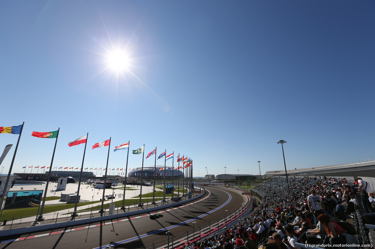 GP RUSSIA, 10.10.2015- Prove Libere 2, Kamui Kobayashi (JPN) Caterham F1 Team CT05