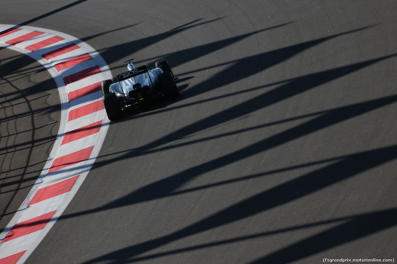 GP RUSSIA, 10.10.2015- Prove Libere 2, Jenson Button (GBR) McLaren Mercedes MP4-29