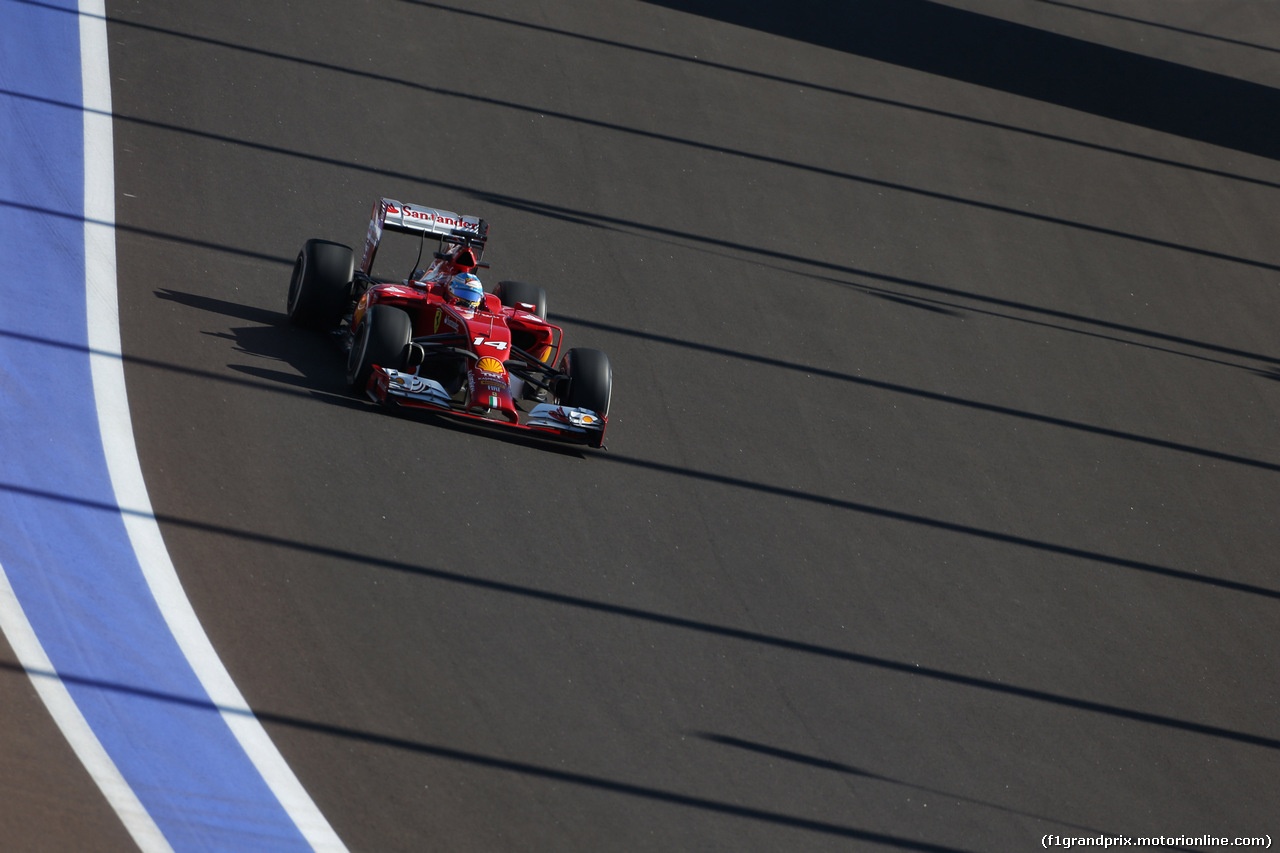GP RUSSIA, 10.10.2015- Prove Libere 2, Fernando Alonso (ESP) Ferrari F14T