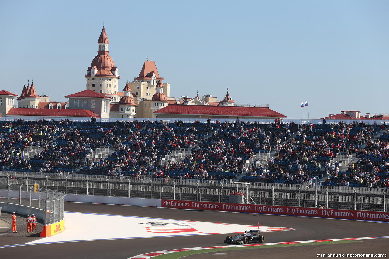 GP RUSSIA, 10.10.2015- Prove Libere 2, Kevin Magnussen (DEN) McLaren Mercedes MP4-29