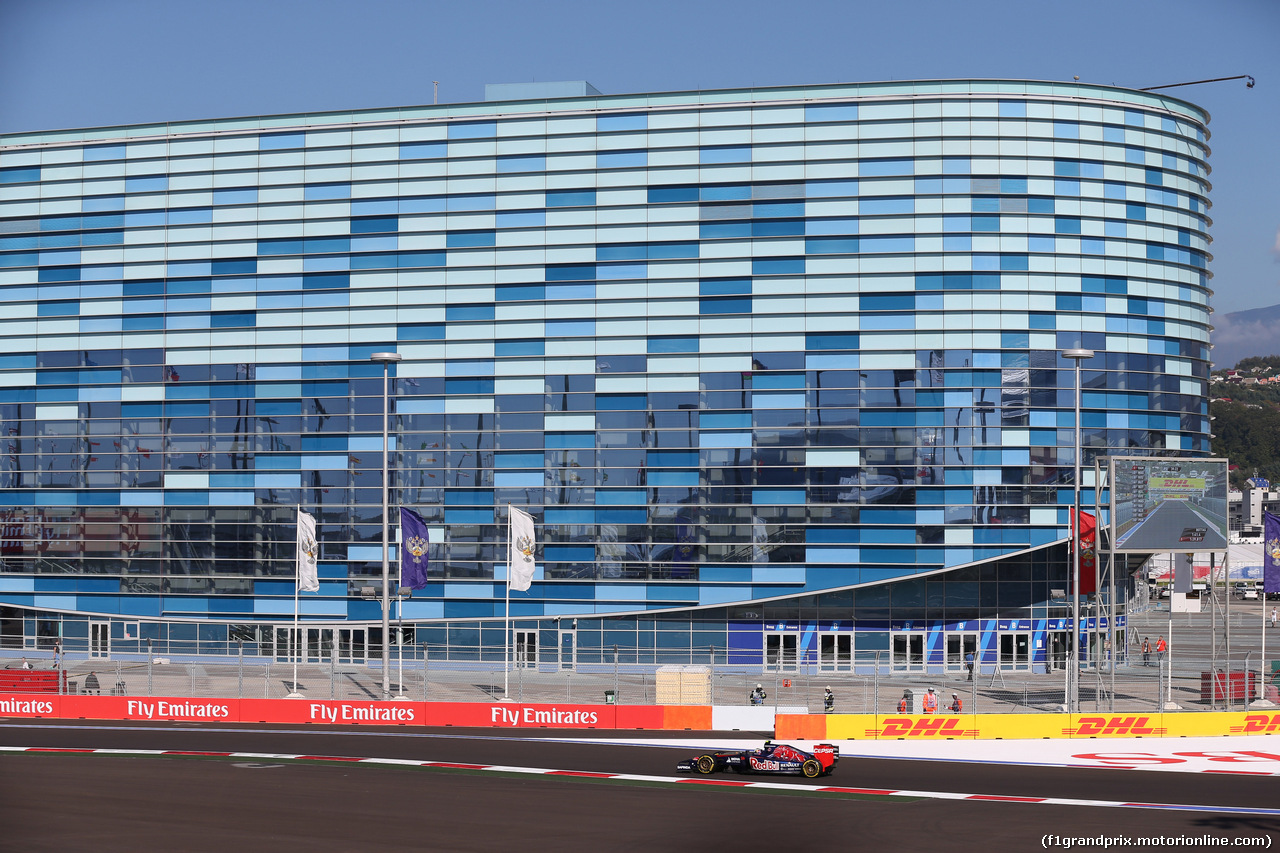 GP RUSSIA, 10.10.2015- Prove Libere 2, Daniil Kvyat (RUS) Scuderia Toro Rosso STR9
