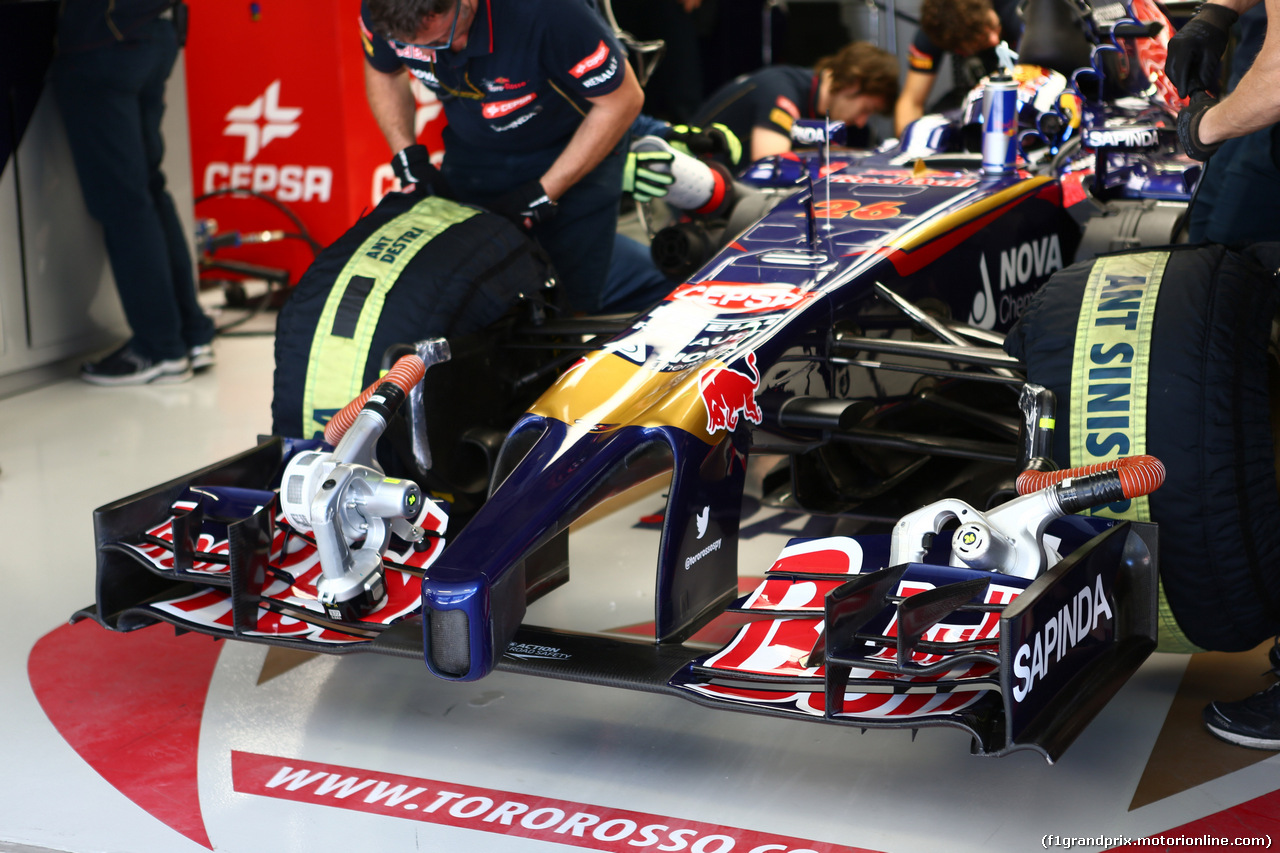 GP RUSSIA, 10.10.2015- Prove Libere 2, Daniil Kvyat (RUS) Scuderia Toro Rosso STR9